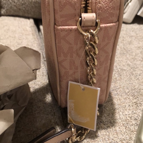 Mk signature crossbody only bag - Picture 7 of 8